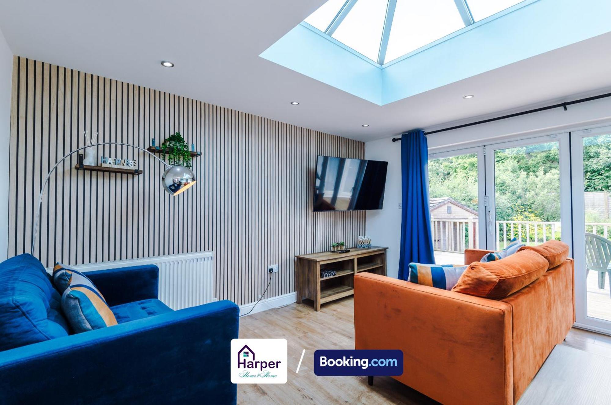 Spacious Detached Bungalow By Harperletting Short Lets & Serviced Accommodation Buckely With Pool Table & Driveway Buckley エクステリア 写真